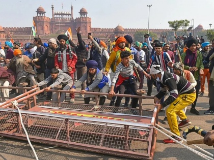 Red Fort Temporarily Closed Amid Security Concerns Linked to Ongoing Farmers' Protest | Red Fort Temporarily Closed Amid Security Concerns Linked to Ongoing Farmers' Protest