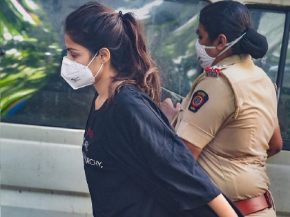 Mumbai court postpones Rhea's bail plea, actress to be lodged in female prison | Mumbai court postpones Rhea's bail plea, actress to be lodged in female prison