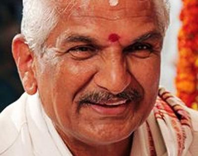 Saffron flag can replace Tricolour in Hindus unite: RSS leader Kalladka Prabhakar | Saffron flag can replace Tricolour in Hindus unite: RSS leader Kalladka Prabhakar