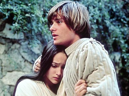 Paramount Pictures get sued for over 100 million USD by ‘Romeo & Juliet’ actors | Paramount Pictures get sued for over 100 million USD by ‘Romeo & Juliet’ actors