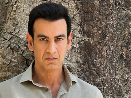 'Almost Killed your Rider': Angry Ronit Roy slams Swiggy For Delivery Agent's Careless Riding | 'Almost Killed your Rider': Angry Ronit Roy slams Swiggy For Delivery Agent's Careless Riding