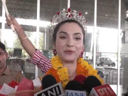 Miss International India 2025 Roosh Sindhu Receives Grand Homecoming at Nagpur Airport (Watch Video) | Miss International India 2025 Roosh Sindhu Receives Grand Homecoming at Nagpur Airport (Watch Video)