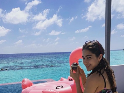 Sara Ali Khan's latest picture proves she is a complete foodie! | Sara Ali Khan's latest picture proves she is a complete foodie!