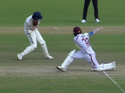 Sai Sudharsan Pulls Off Stunning Catch at Short-Leg During IND vs WI 2nd Test, Injures Himself (VIDEO) | Sai Sudharsan Pulls Off Stunning Catch at Short-Leg During IND vs WI 2nd Test, Injures Himself (VIDEO)