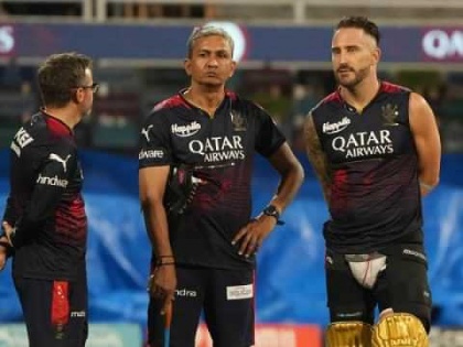 RCB to sack Mike Hesson and Sanjay Bangar from coaching duties | RCB to sack Mike Hesson and Sanjay Bangar from coaching duties
