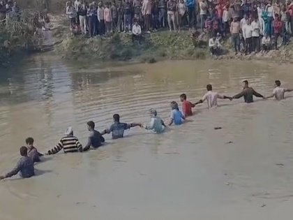 Uttar Pradesh Accident: 15 Killed as Speeding Tractor Falls into Pond in Kasganj | Uttar Pradesh Accident: 15 Killed as Speeding Tractor Falls into Pond in Kasganj