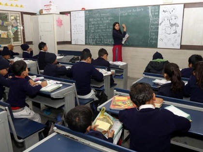 Delhi schools to reopen from Feb 5 for classes 9th and 11th with strict guidelines | Delhi schools to reopen from Feb 5 for classes 9th and 11th with strict guidelines