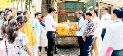 Yavatmal: Olaava Pashu Premi Foundation installs water tanks for stray animals and birds in city ahead of summer | Yavatmal: Olaava Pashu Premi Foundation installs water tanks for stray animals and birds in city ahead of summer Yavatmal: Olaava Pashu Premi Foundation installs water tanks for stray animals and birds in city ahead of summer | Yavatmal: Olaava Pashu Premi Foundation installs water tanks for stray animals and birds in city ahead of summer