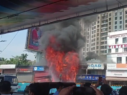 Thane: Fire breaks out in furniture shop, no casualties reported | Thane: Fire breaks out in furniture shop, no casualties reported