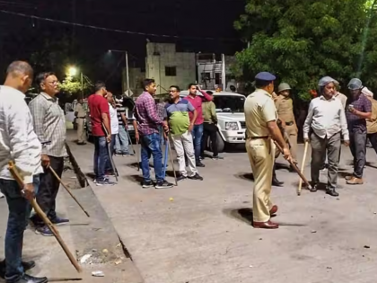 Ahmednagar: Internet services suspended in Shevgaon following clashes over procession | Ahmednagar: Internet services suspended in Shevgaon following clashes over procession