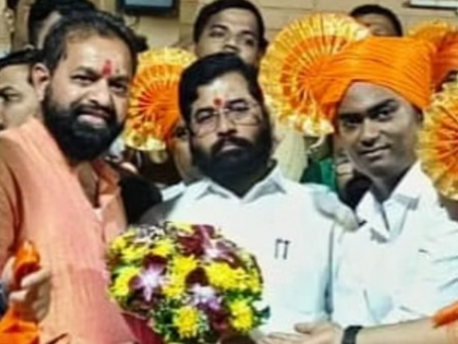 Mumbai: Former corporator Kiran Landge joins Eknath Shinde camp ahead of BMC elections | Mumbai: Former corporator Kiran Landge joins Eknath Shinde camp ahead of BMC elections