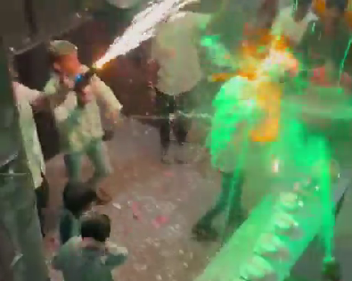 Watch: Birthday boy's face catches fire while cutting cake in Wardha | Watch: Birthday boy's face catches fire while cutting cake in Wardha