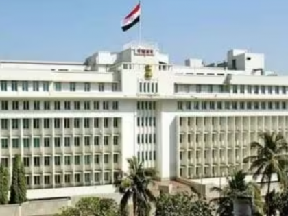 Mantralaya Mumbai: Youth attempts suicide outside Deputy CM's office amidst monsoon session | Mantralaya Mumbai: Youth attempts suicide outside Deputy CM's office amidst monsoon session