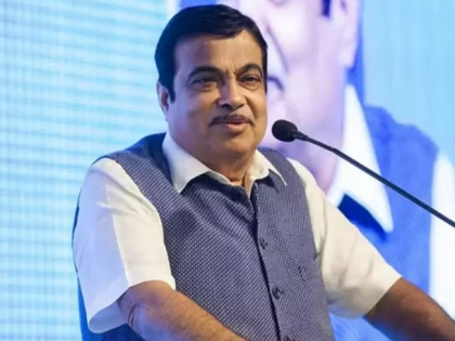 Nitin Gadkari announces plan to introduce sky buses to solve Pune's traffic woes | Nitin Gadkari announces plan to introduce sky buses to solve Pune's traffic woes