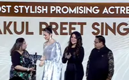 Rakul Preet Singh receives "Most Promising Actress" Award at Lokmat Most Stylish Awards 2023 | Rakul Preet Singh receives "Most Promising Actress" Award at Lokmat Most Stylish Awards 2023