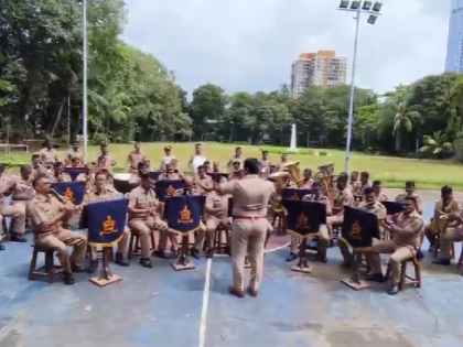 Watch: Mumbai Police's Khaki Studio pays musical tribute to Bappa | Watch: Mumbai Police's Khaki Studio pays musical tribute to Bappa