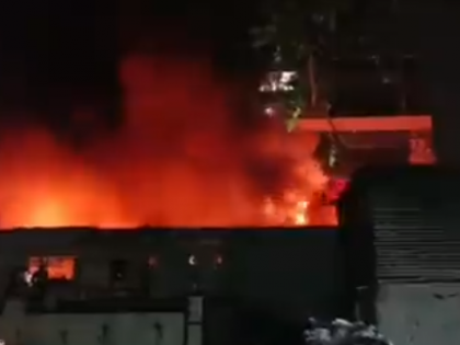 Mumbai: Major fire in Dahisar Industrial Estate, prompt response averts tragedy | Mumbai: Major fire in Dahisar Industrial Estate, prompt response averts tragedy Mumbai: Major fire in Dahisar Industrial Estate, prompt response averts tragedy | Mumbai: Major fire in Dahisar Industrial Estate, prompt response averts tragedy