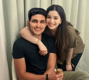 Is it real or fake? Here's what you need to know about viral photo of Shubman Gill and Sara Tendulkar | Is it real or fake? Here's what you need to know about viral photo of Shubman Gill and Sara Tendulkar