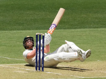 Watch: David Warner's unbelievable scoop shot against Shaheen Afridi on day 1 of Perth test | Watch: David Warner's unbelievable scoop shot against Shaheen Afridi on day 1 of Perth test