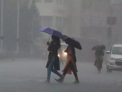 Chennai weather update: IMD issues red alert in South Tamil Nadu; trains cancelled, schools and colleges shut | Chennai weather update: IMD issues red alert in South Tamil Nadu; trains cancelled, schools and colleges shut