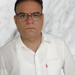 Sanjeev Choubey: A poet, an accidental engineer, and more | Sanjeev Choubey: A poet, an accidental engineer, and more Sanjeev Choubey: A poet, an accidental engineer, and more | Sanjeev Choubey: A poet, an accidental engineer, and more