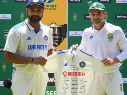 Rohit Sharma Gifts Signed Indian Jersey to Dean Elgar in Farewell Test | Rohit Sharma Gifts Signed Indian Jersey to Dean Elgar in Farewell Test