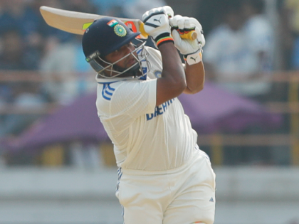 IND vs ENG, 3rd Test: Sarfaraz Khan Smashes Fiery Fifty on India Debut | IND vs ENG, 3rd Test: Sarfaraz Khan Smashes Fiery Fifty on India Debut