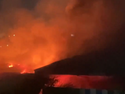 Massive Fire Breaks Out At Plastic Furniture-Making Factory In Nagpur (Watch Video) | Massive Fire Breaks Out At Plastic Furniture-Making Factory In Nagpur (Watch Video)