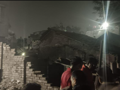 Kolkata: 10 Rescued After Under-Construction Building Collapses, Search On for Survivors | Kolkata: 10 Rescued After Under-Construction Building Collapses, Search On for Survivors