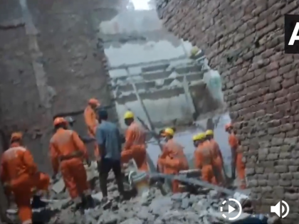 Delhi Building Collapse: 2 Dead After Two-Storey Structure Collapses in National Capital | Delhi Building Collapse: 2 Dead After Two-Storey Structure Collapses in National Capital