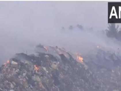 Tamil Nadu Dump Yard Fire: Major Blaze Engulfs Waste Yard in Vellalore (Watch Video) | Tamil Nadu Dump Yard Fire: Major Blaze Engulfs Waste Yard in Vellalore (Watch Video) Tamil Nadu Dump Yard Fire: Major Blaze Engulfs Waste Yard in Vellalore (Watch Video) | Tamil Nadu Dump Yard Fire: Major Blaze Engulfs Waste Yard in Vellalore (Watch Video)