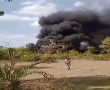 Bhopal Fire: Massive Blaze Erupts at Carbide Factory Campus (Watch Video) | Bhopal Fire: Massive Blaze Erupts at Carbide Factory Campus (Watch Video)