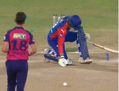 Jake Fraser-McGurk Injured by Trent Boult's Delivery in DC vs RR IPL 2024 Match (Watch Video) | Jake Fraser-McGurk Injured by Trent Boult's Delivery in DC vs RR IPL 2024 Match (Watch Video)