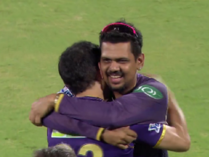 Sunil Narine, Gautam Gambhir's Smiling Moment Captured, Lift Each Other After KKR's IPL Victory; Video Goes Viral | Sunil Narine, Gautam Gambhir's Smiling Moment Captured, Lift Each Other After KKR's IPL Victory; Video Goes Viral