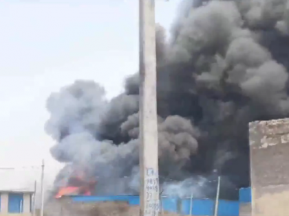 Haryana: Massive Fire Breaks Out at Chemical Factory in Sonipat (Watch Video) | Haryana: Massive Fire Breaks Out at Chemical Factory in Sonipat (Watch Video) Haryana: Massive Fire Breaks Out at Chemical Factory in Sonipat (Watch Video) | Haryana: Massive Fire Breaks Out at Chemical Factory in Sonipat (Watch Video)