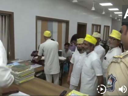 Prisoners in Surat's Lajpore Central Jail Excel in Gujarat Board Exams | Prisoners in Surat's Lajpore Central Jail Excel in Gujarat Board Exams