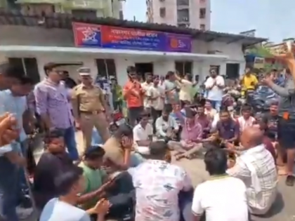 Beef Smuggling In Mumbai: Tensions Escalate in Mira Road Road as Hindus and Muslims Clash in Naya Nagar (Watch Video) | Beef Smuggling In Mumbai: Tensions Escalate in Mira Road Road as Hindus and Muslims Clash in Naya Nagar (Watch Video) Beef Smuggling In Mumbai: Tensions Escalate in Mira Road Road as Hindus and Muslims Clash in Naya Nagar (Watch Video) | Beef Smuggling In Mumbai: Tensions Escalate in Mira Road Road as Hindus and Muslims Clash in Naya Nagar (Watch Video)