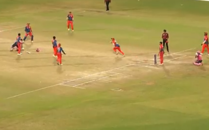 MPL 2025: Vicky Ostwal, Siddhesh Veer Involved in Mid-Pitch Collision; Kolhapur Tuskers Miss Run-Out Opportunity (Watch Video) | MPL 2025: Vicky Ostwal, Siddhesh Veer Involved in Mid-Pitch Collision; Kolhapur Tuskers Miss Run-Out Opportunity (Watch Video)