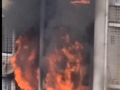 Mumbai Fire: Major Blaze Breaks Out at 22-Storey High-Rise In Malad East (Watch Video) | Mumbai Fire: Major Blaze Breaks Out at 22-Storey High-Rise In Malad East (Watch Video) Mumbai Fire: Major Blaze Breaks Out at 22-Storey High-Rise In Malad East (Watch Video) | Mumbai Fire: Major Blaze Breaks Out at 22-Storey High-Rise In Malad East (Watch Video)