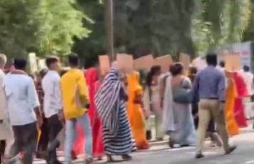 Bihar Protests: Kargahar Residents Demand CM Nitish Kumar Give Ticket to Badri Bhagat Ahead of Upcoming Elections (Watch Video) | Bihar Protests: Kargahar Residents Demand CM Nitish Kumar Give Ticket to Badri Bhagat Ahead of Upcoming Elections (Watch Video)