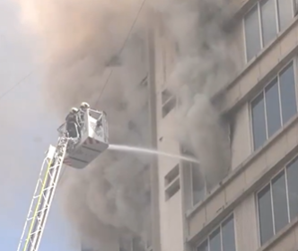 Mumbai Fire: Blaze Erupts at JMS Business Centre in Jogeshwari West, Rescue Operations Underway (Watch Video) | Mumbai Fire: Blaze Erupts at JMS Business Centre in Jogeshwari West, Rescue Operations Underway (Watch Video)