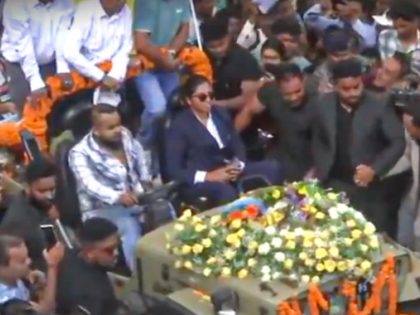 Richa Ghosh Gets Grand Welcome in Siliguri After World Cup Triumph (VIDEO) | Richa Ghosh Gets Grand Welcome in Siliguri After World Cup Triumph (VIDEO)