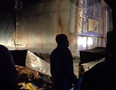 Agra-Lucknow Expressway Accident: 35 Injured After Bus Overturns Near Bahusuiyan Village | Agra-Lucknow Expressway Accident: 35 Injured After Bus Overturns Near Bahusuiyan Village