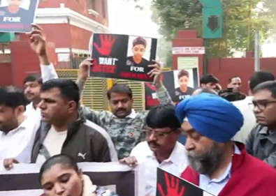 Delhi Class 10 Student Suicide: Parents, Students Protest After Teen Allegedly Driven to Death by Teacher Harassment | Delhi Class 10 Student Suicide: Parents, Students Protest After Teen Allegedly Driven to Death by Teacher Harassment