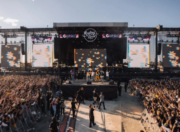 Navi Mumbai Theft News: Gold Chains Worth ₹10.5 Lakh Stolen at Rolling Loud India; Four Attendees Lodge Complaints | Navi Mumbai Theft News: Gold Chains Worth ₹10.5 Lakh Stolen at Rolling Loud India; Four Attendees Lodge Complaints