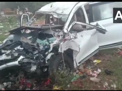 Six Killed, Two Injured in Tragic Truck-Car Collision in Uttar Pradesh’s Barabanki | Six Killed, Two Injured in Tragic Truck-Car Collision in Uttar Pradesh’s Barabanki Six Killed, Two Injured in Tragic Truck-Car Collision in Uttar Pradesh’s Barabanki | Six Killed, Two Injured in Tragic Truck-Car Collision in Uttar Pradesh’s Barabanki