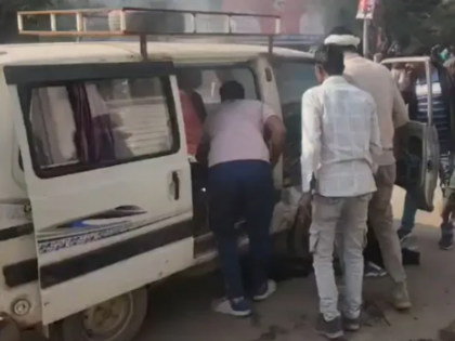Rajasthan Fire: Major Tragedy Averted as Alert Driver and Locals Save Students After School Van Catches Fire Near Bundi Collectorate | Rajasthan Fire: Major Tragedy Averted as Alert Driver and Locals Save Students After School Van Catches Fire Near Bundi Collectorate Rajasthan Fire: Major Tragedy Averted as Alert Driver and Locals Save Students After School Van Catches Fire Near Bundi Collectorate | Rajasthan Fire: Major Tragedy Averted as Alert Driver and Locals Save Students After School Van Catches Fire Near Bundi Collectorate