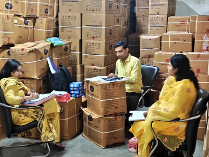 Lucknow: Expired Sonpapdi, Rajbhog and Food Worth Rs 55.91 Lakh Seized at Haldiram Storage in Mohibullapur | Lucknow: Expired Sonpapdi, Rajbhog and Food Worth Rs 55.91 Lakh Seized at Haldiram Storage in Mohibullapur Lucknow: Expired Sonpapdi, Rajbhog and Food Worth Rs 55.91 Lakh Seized at Haldiram Storage in Mohibullapur | Lucknow: Expired Sonpapdi, Rajbhog and Food Worth Rs 55.91 Lakh Seized at Haldiram Storage in Mohibullapur