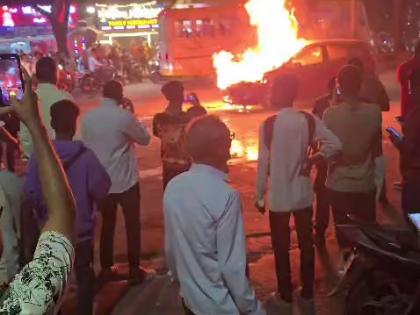 Kalyan: Vehicle Gutted by Sudden Fire Near Birla College; No Casualties Reported | Kalyan: Vehicle Gutted by Sudden Fire Near Birla College; No Casualties Reported Kalyan: Vehicle Gutted by Sudden Fire Near Birla College; No Casualties Reported | Kalyan: Vehicle Gutted by Sudden Fire Near Birla College; No Casualties Reported