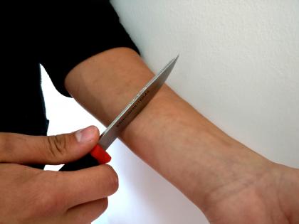 Mumbai: Woman Attempts Suicide Near Vidhan Bhavan Over Flat Registration Issue | Mumbai: Woman Attempts Suicide Near Vidhan Bhavan Over Flat Registration Issue Mumbai: Woman Attempts Suicide Near Vidhan Bhavan Over Flat Registration Issue | Mumbai: Woman Attempts Suicide Near Vidhan Bhavan Over Flat Registration Issue